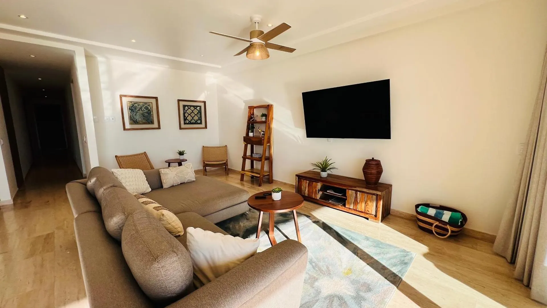 Mistiq Cabos Luxury Apartments By Paramo カボ・サン・ルーカス 0*,  メキシコ